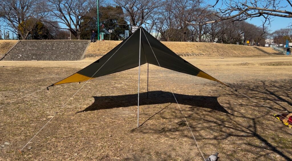 バンドック」 ミニヘキサゴンタープ徹底レビュー！｜ポール2本付きで