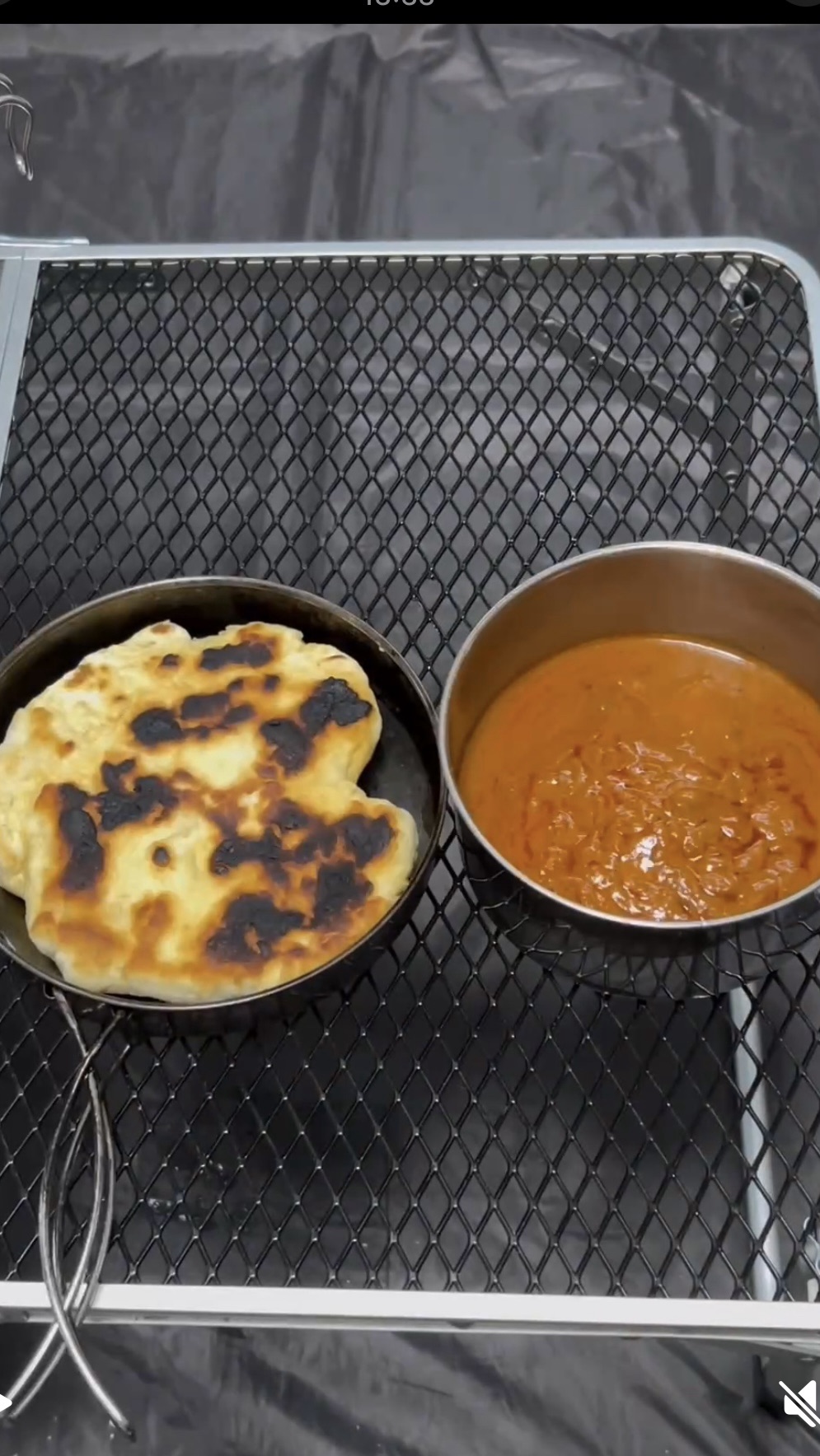 無印良品「バターチキンカレー&ナン」|キャンプ道具で作って食べる簡単ご飯