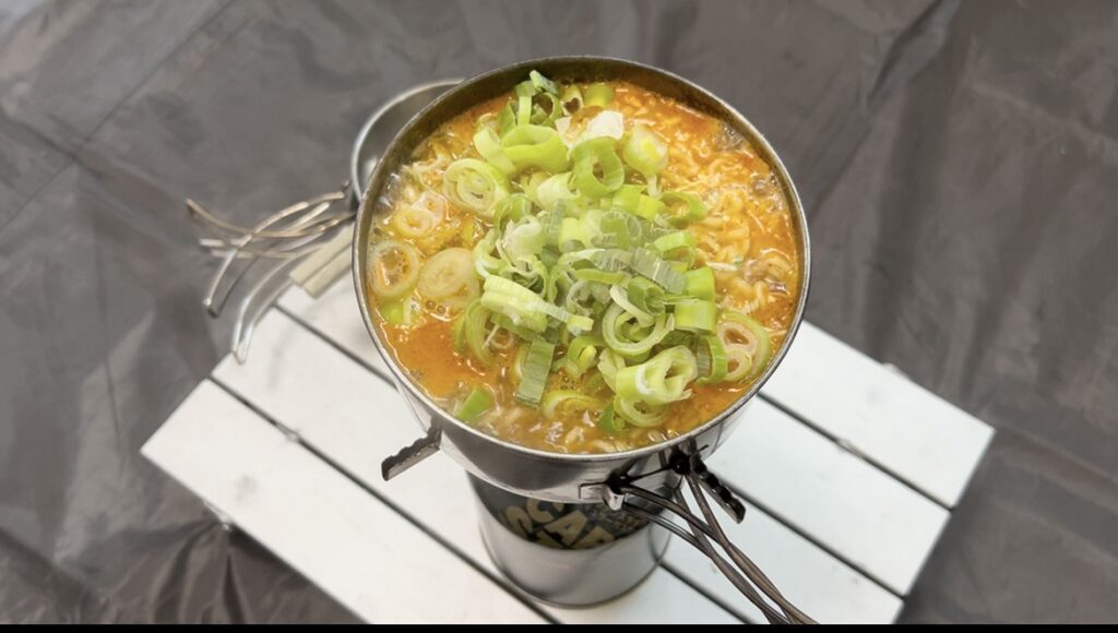 【男の簡単料理レシピ】辛ラーメン|トッピング3種追加アレンジ