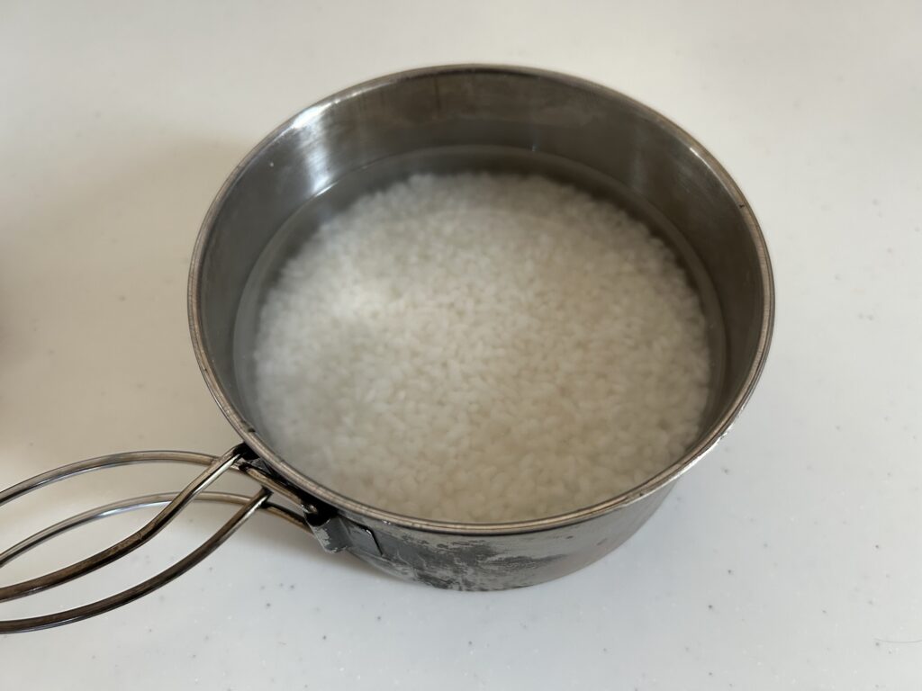 【備蓄米の美味しい炊き方】|3つのポイントを紹介!|「男の簡単料理レシピ」