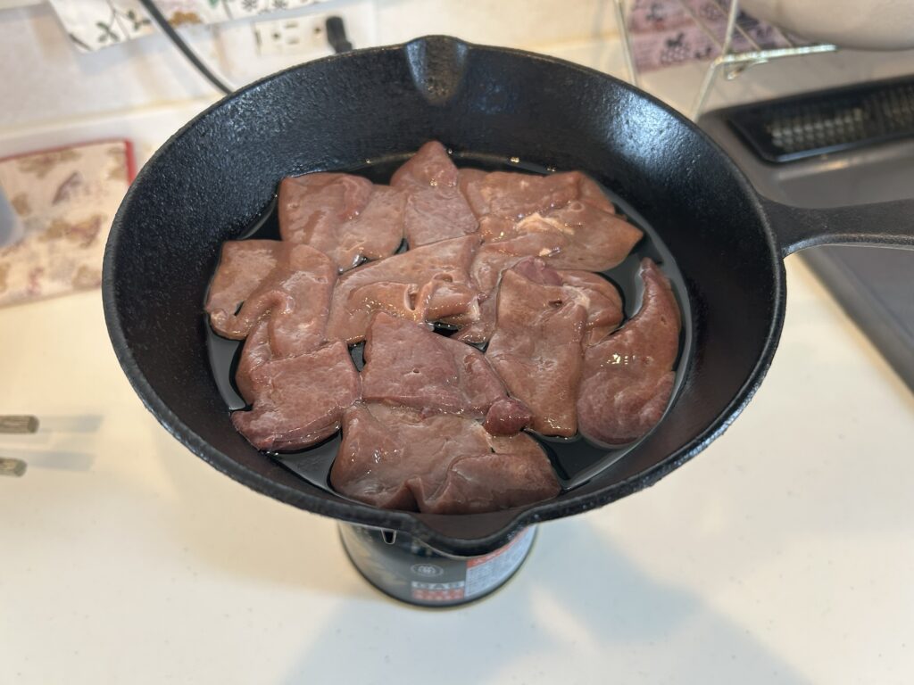 【レバー焼き】｜ごま塩ダレで食べる！元気が出るレバー焼き｜「男の簡単料理レシピ」