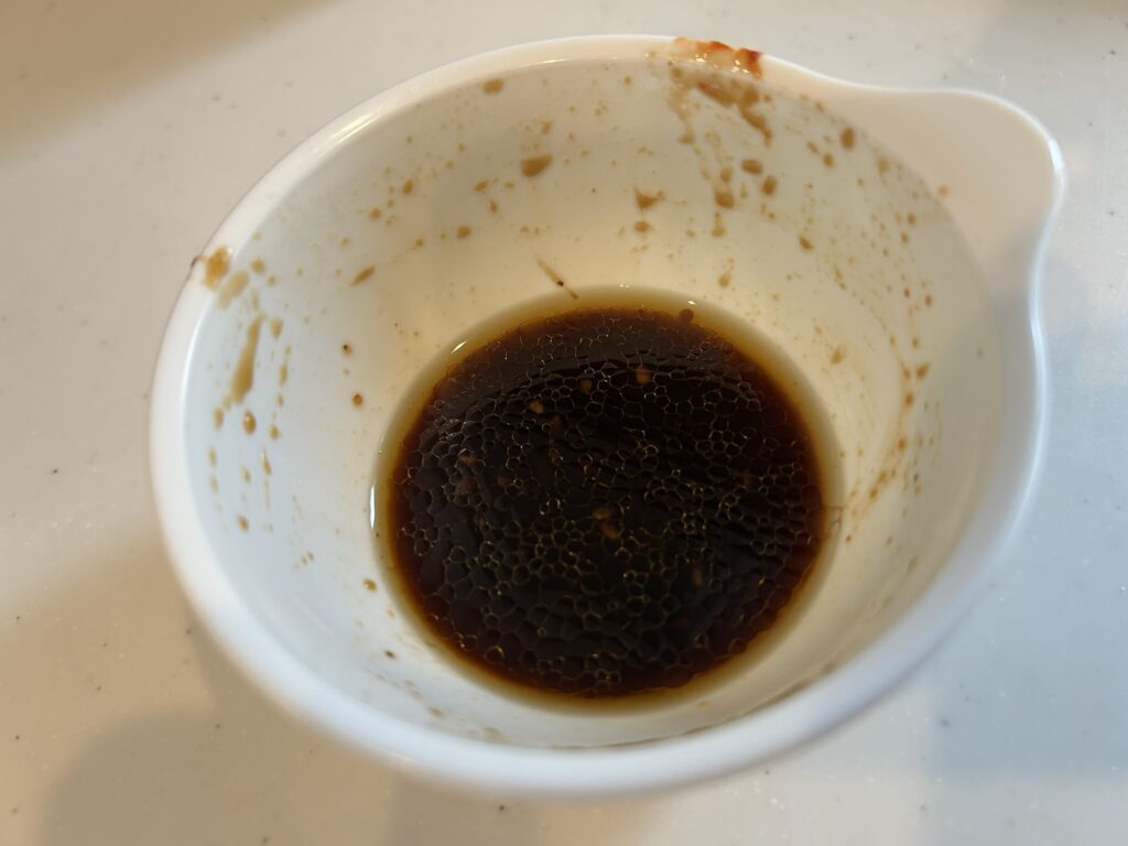 「サーロインステーキ ユッケ風」のレシピ＆実食レビュー｜タレは3つの調味料で簡単！【男の料理】