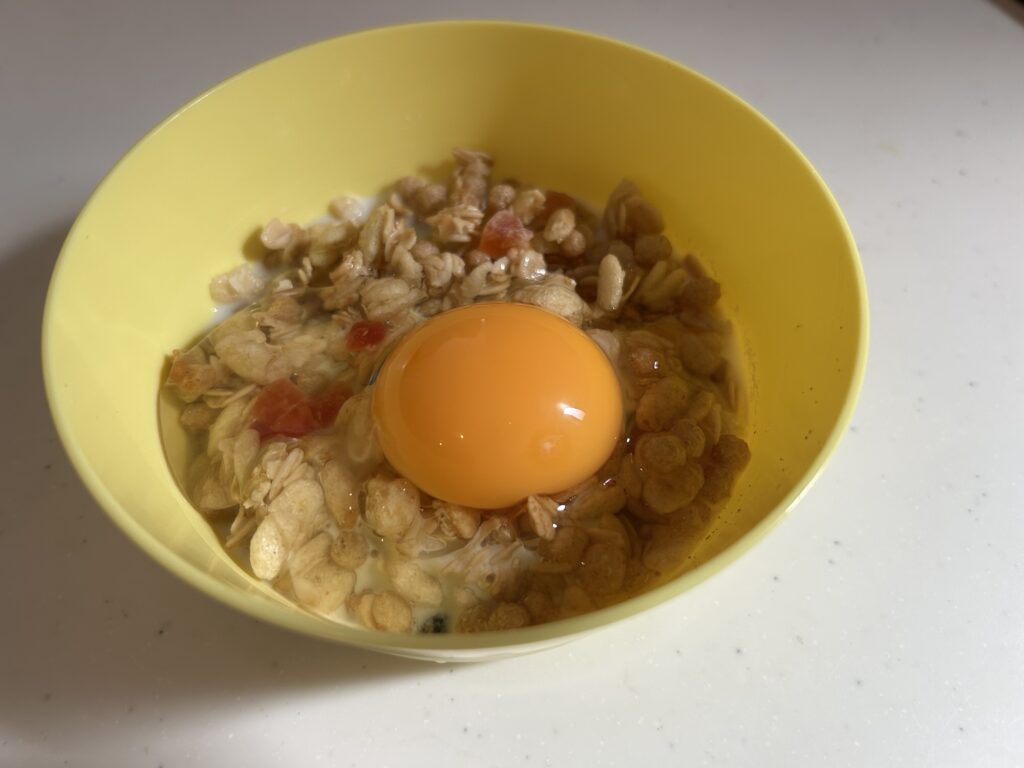 「男の簡単料理 レシピ」フレンチグラノーラ｜牛乳掛ける食べ方に飽きた時にオススメなアレンジ
