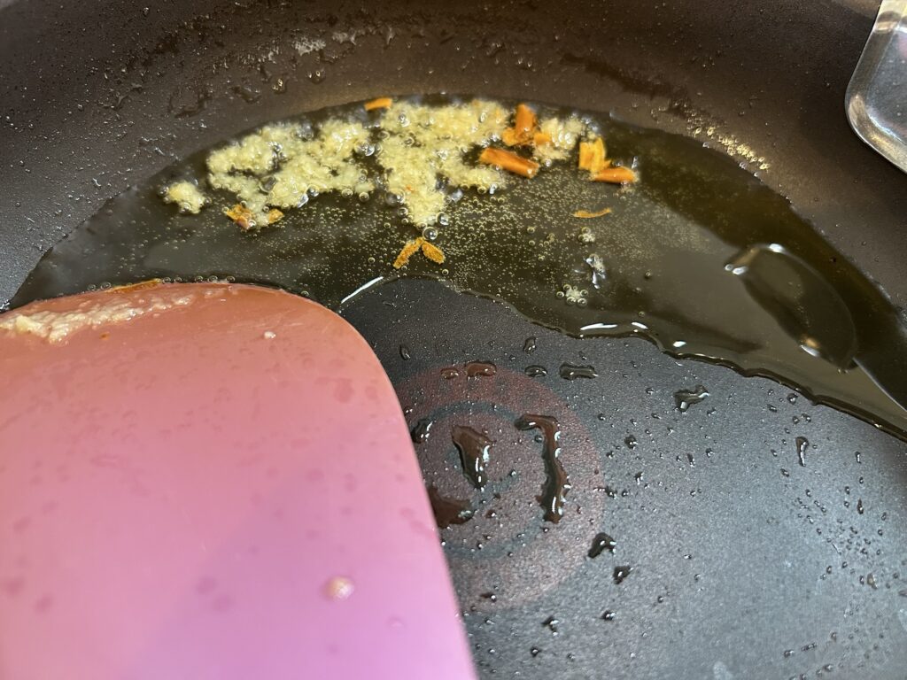 【男の簡単料理】ワンパン「アーリオ・オーリオ・エ・ペペロンチーノ」のレシピと実食レビュー