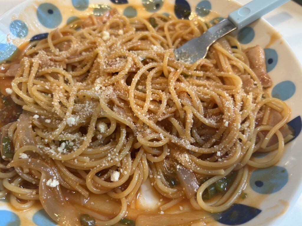 【男の料理】俺の「ワンパン ナポリタン」のレシピと実食レビュー