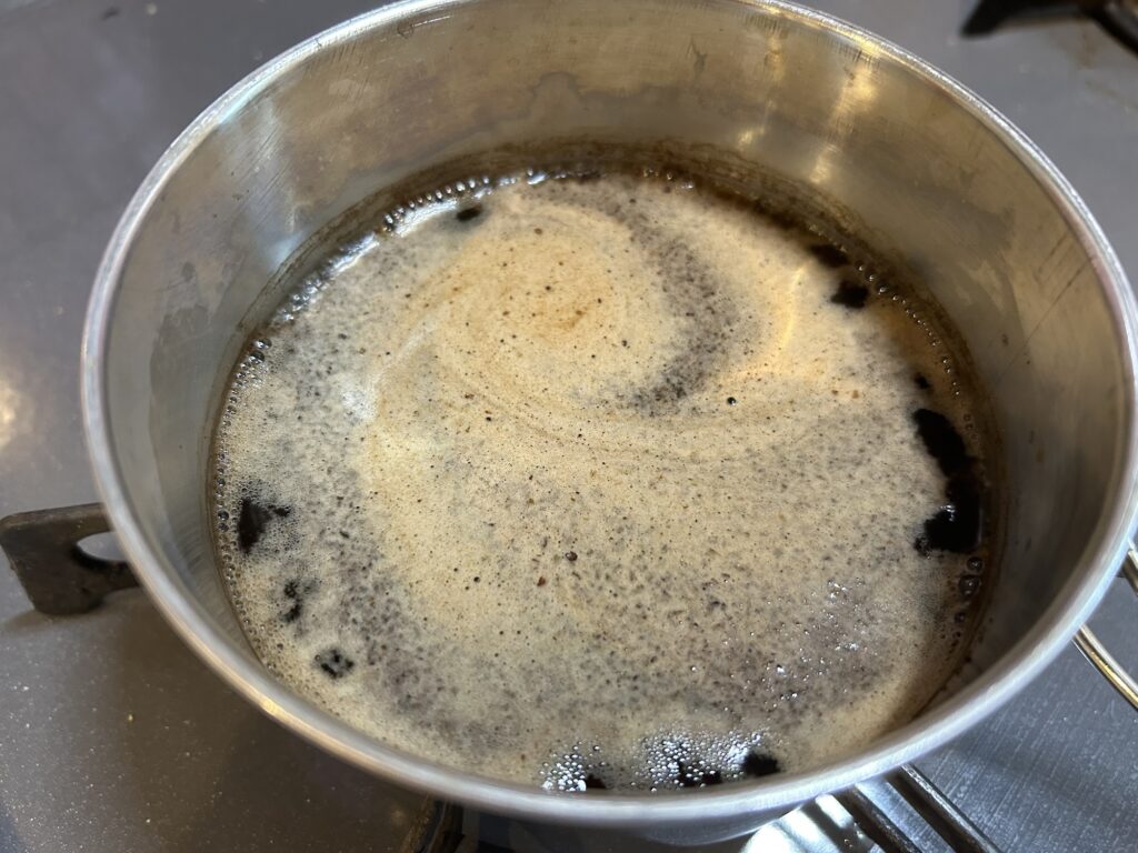 【男の料理】「ワイルドなコーヒー」の淹れ方と実飲レビュー!|コーヒーフィルター切れたから…