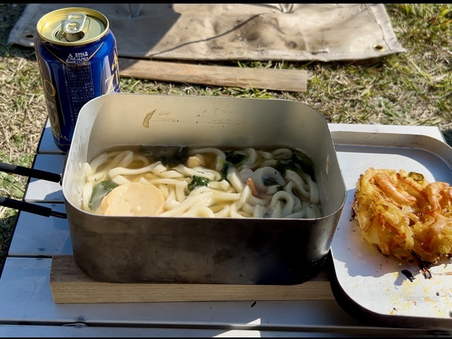 【キャンプレポ㉛】「府中郷土の森公園」で秋のソロデイキャンプ！｜タープを張り、鍋焼きうどんを食う
