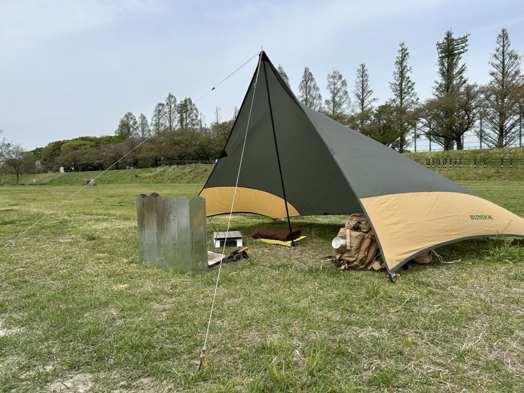 バンドックミニヘキサタープで作るサイトレイアウト|無骨ソロデイキャンプS2-1@府中郷土の森|